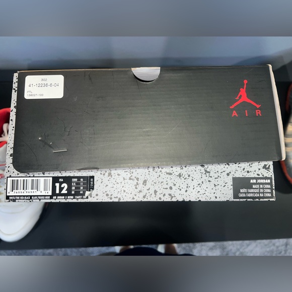 Air Jordan 5 Retro “Fire Red” - Picture 4 of 11